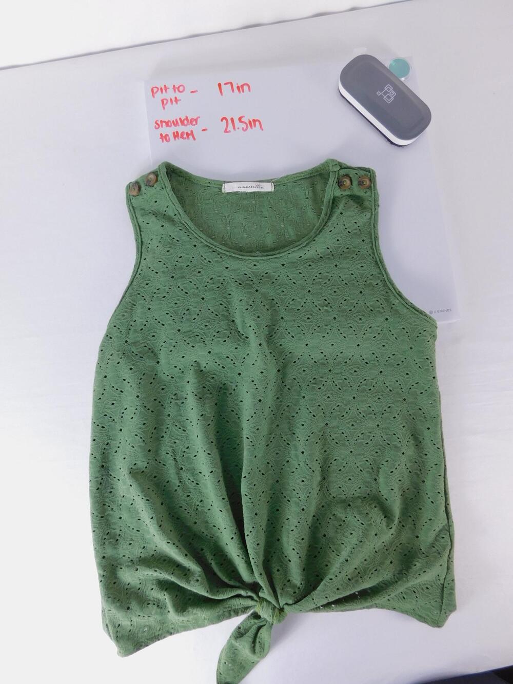 Unwritten Tank Top Womens Small Green Eyelet Tie Front Sleeveless Knit Button - Picture 7 of 7